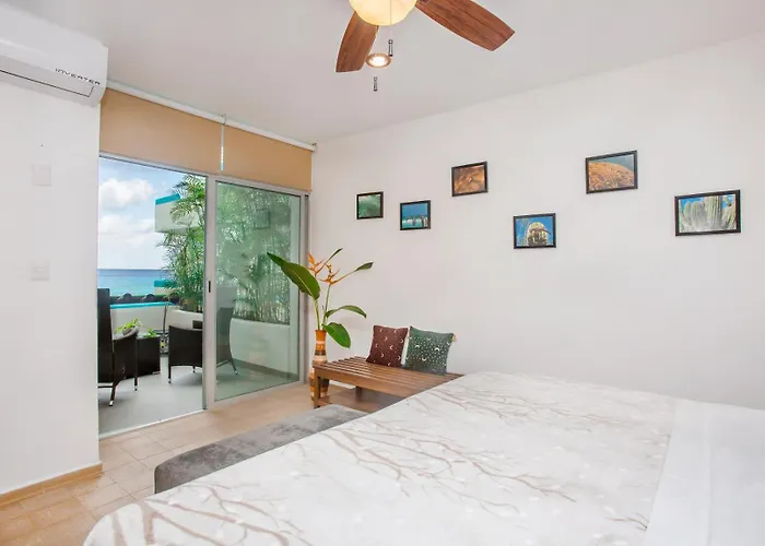 Tito's Paradise Apartment *